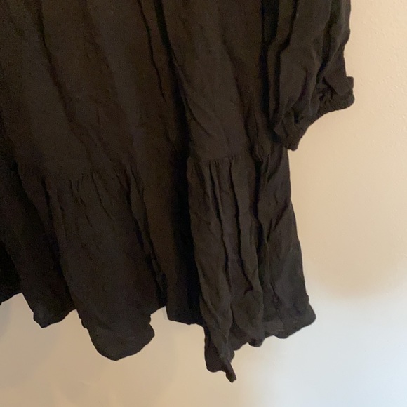 🟢10/$10 - black dress - Picture 2 of 4